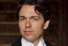 Julian Ovenden