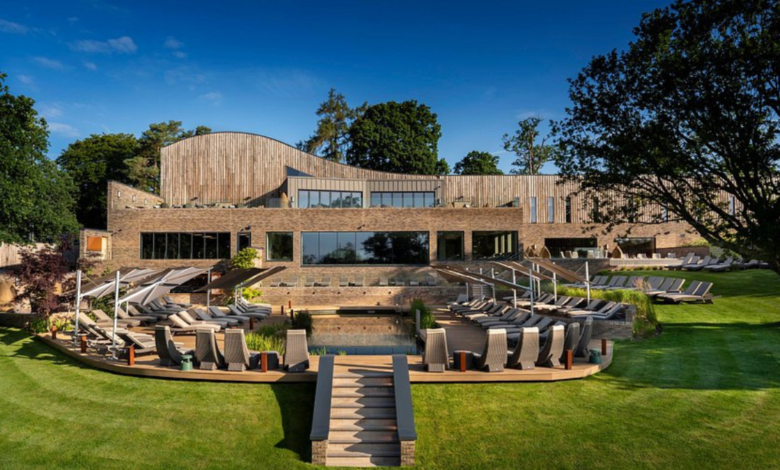South Lodge Hotel